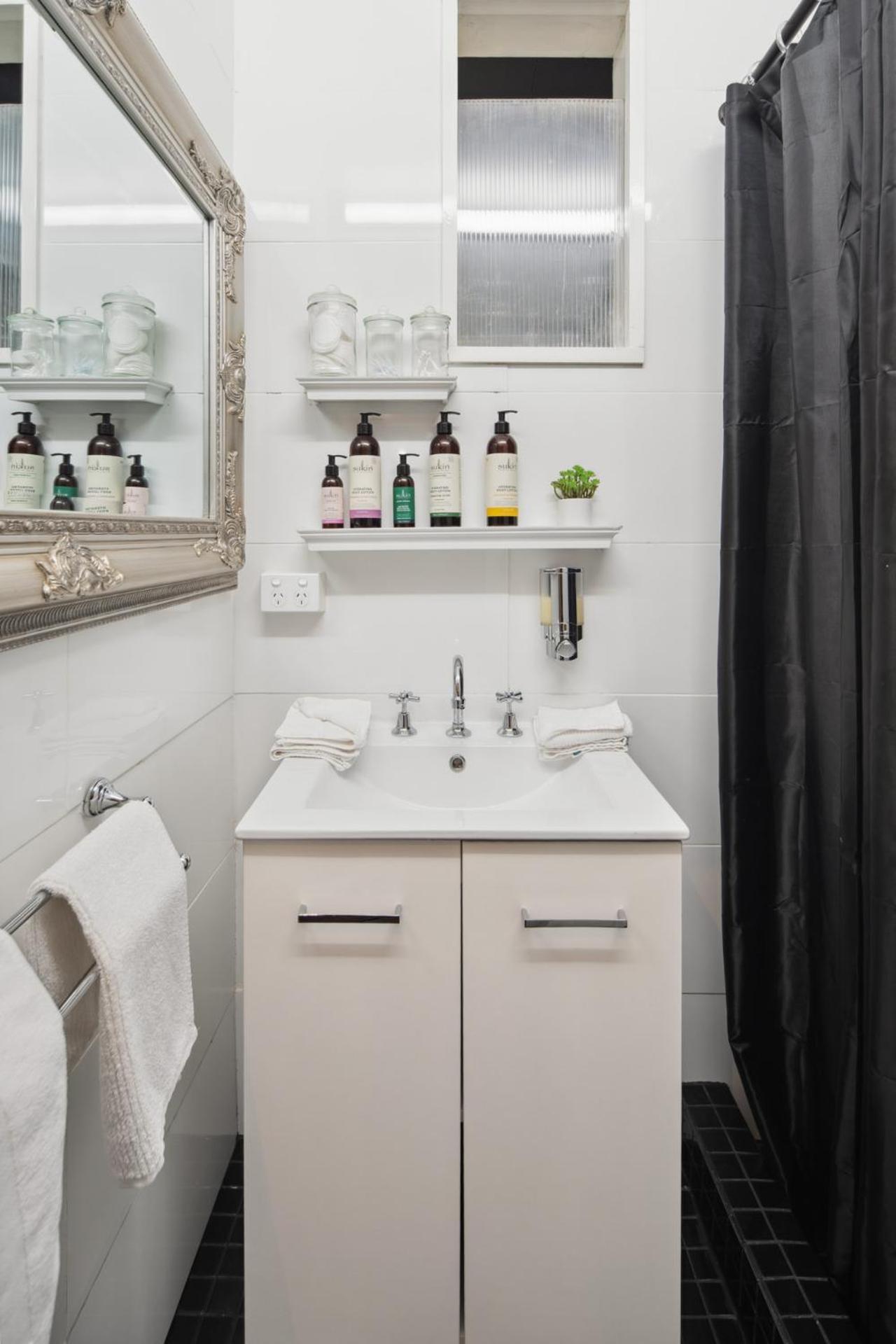 Cypress Bnb Hervey Bay Room photo